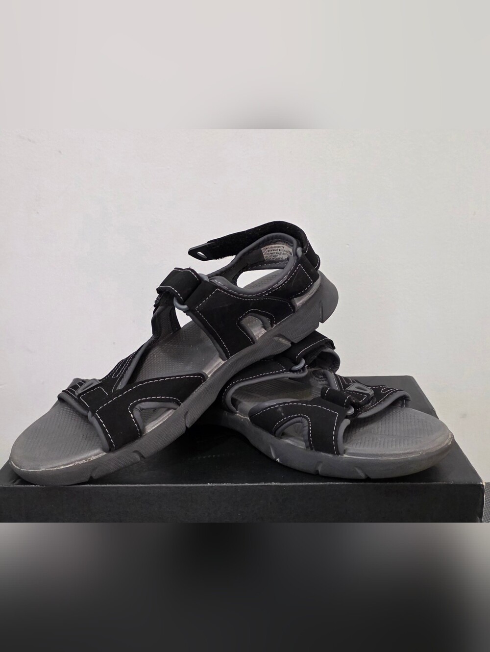 KHOMBU Men Size 10M Black Gray Adjustable Strap River Walk Hiking Sandals
